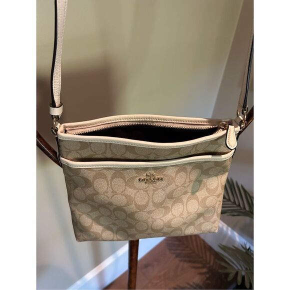 Coach Signature Crossbody Bag - Picture 8 of 9